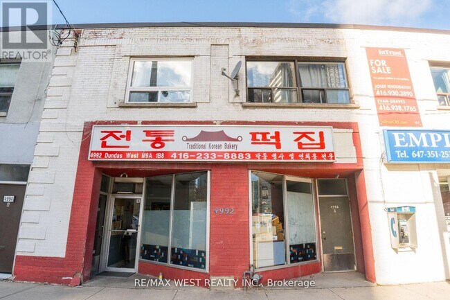Photo du bâtiment - 4992b Dundas St W