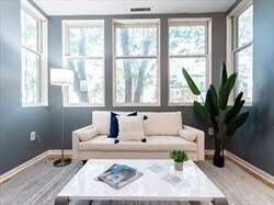 Foto del edificio - 218 Thorndike Pl