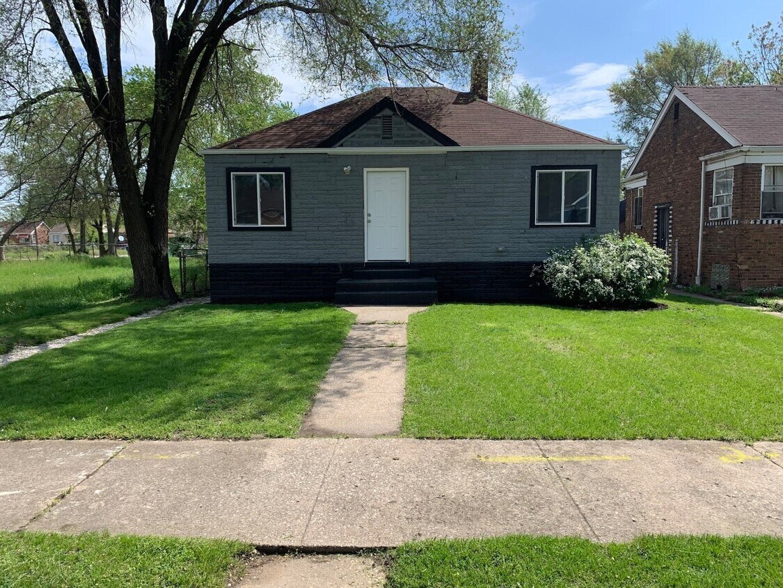 Foto principal - 723 Mississippi St