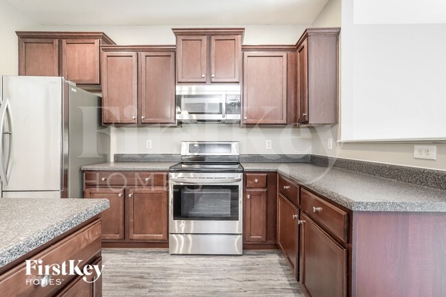 Foto del edificio - 294 Hartsfield Forest Dr