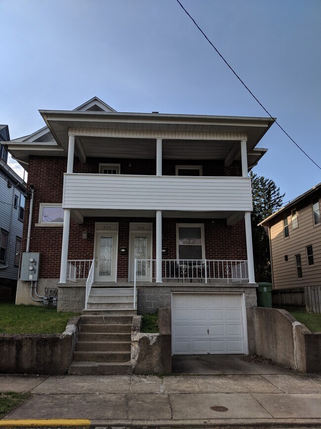 Building Photo - 330 Demain Ave