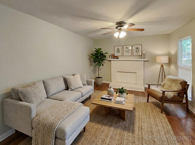 Foto del edificio - 7219 Lancashire Dr