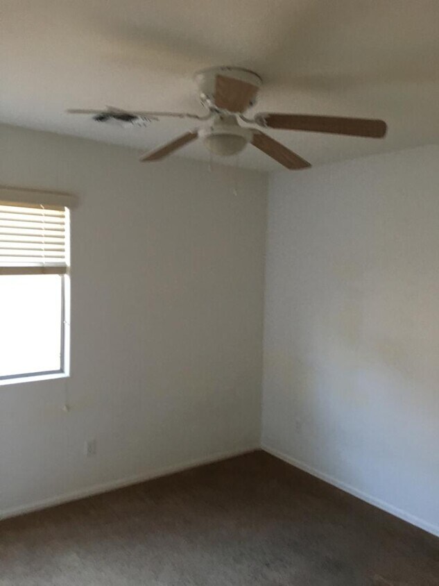 Foto del edificio - 44903 Gavilan Dr