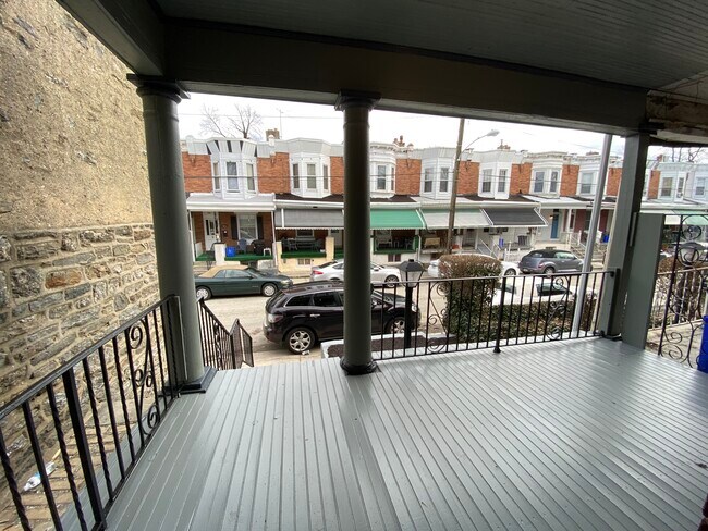 Building Photo - 165 E Pleasant St