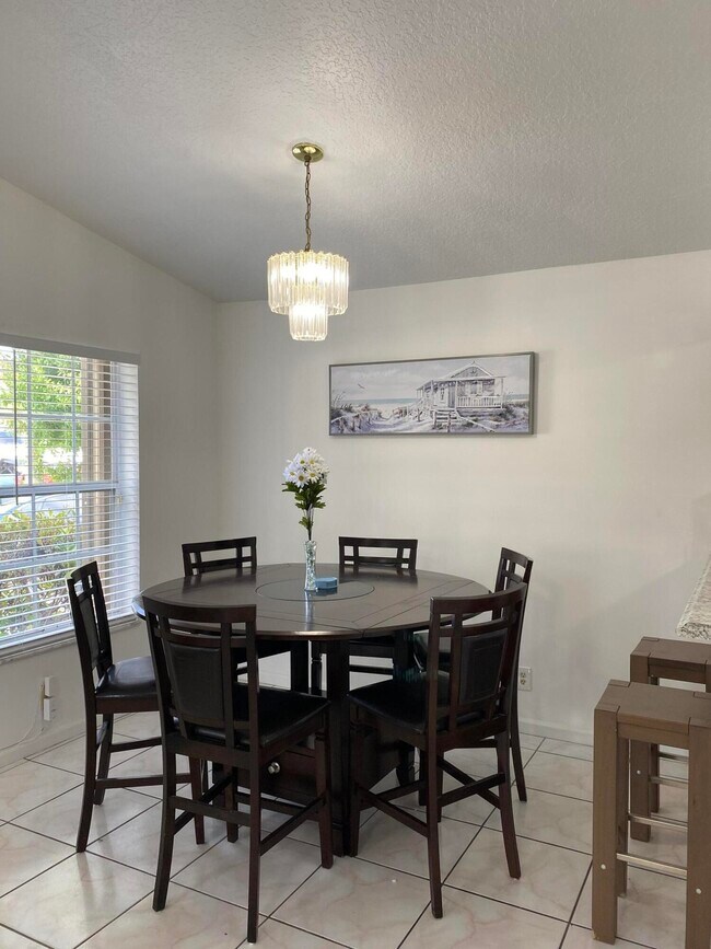 Foto del edificio - 1139 Freshwater Lakes Dr