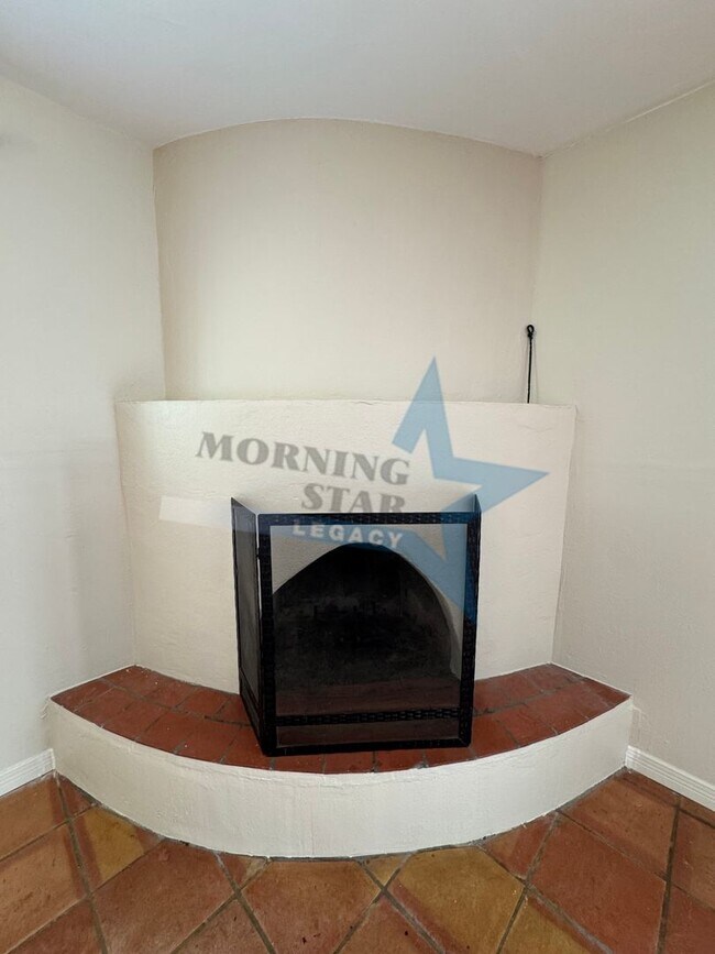 Foto del edificio - 3-Bedroom Home - True Desert Living!