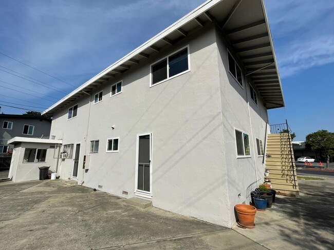 Photo - Carlton Ave Apartment