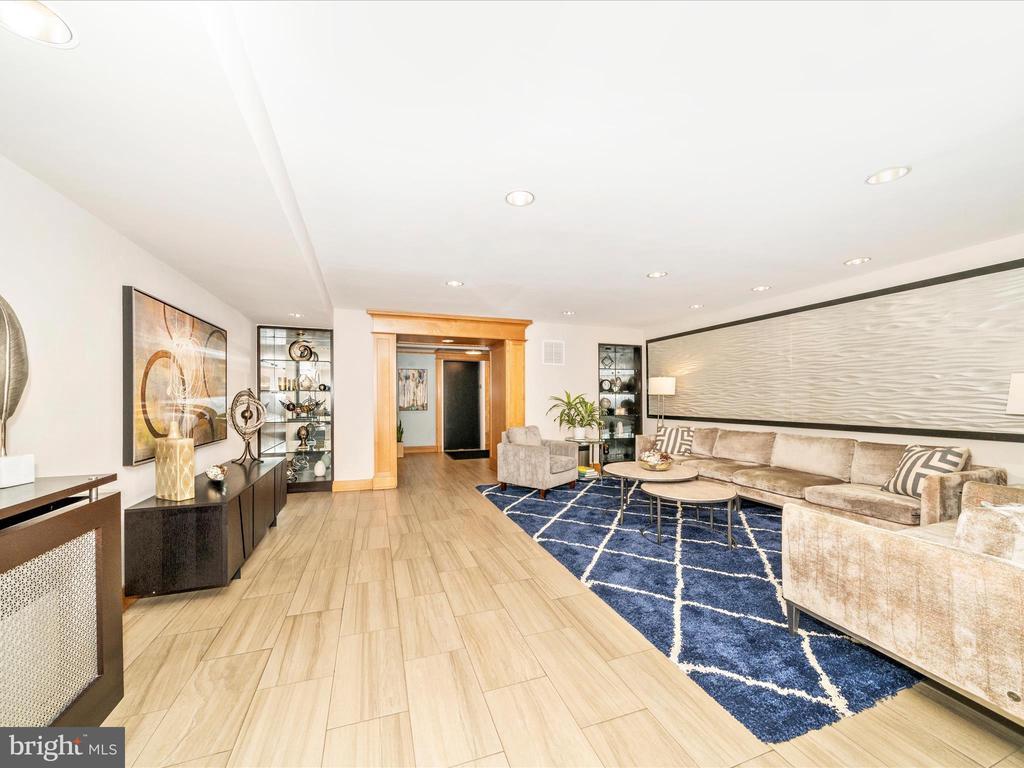 Foto principal - 3900 Tunlaw Rd NW