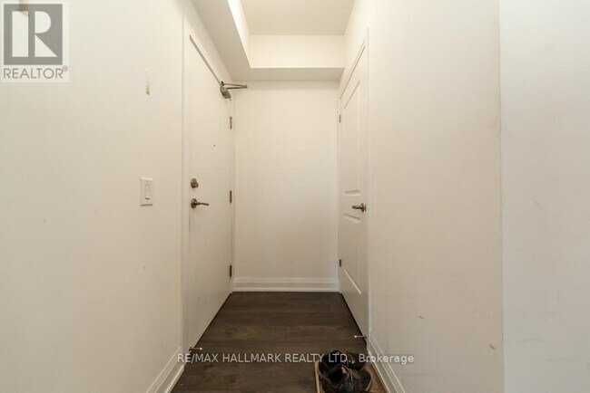 Photo du bâtiment - 3665 Kingston Rd