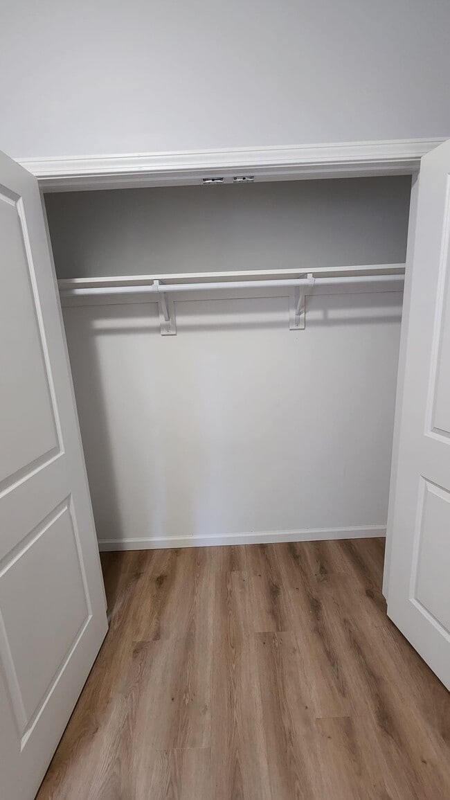 Building Photo - 1010 Flora St