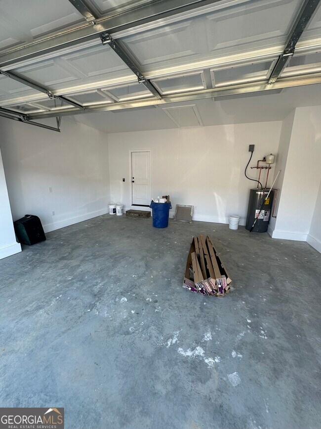 Building Photo - 227 Regency Ln SW