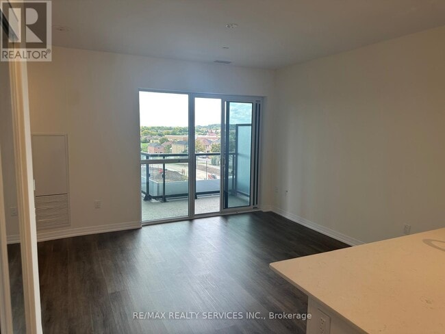 Building Photo - 15-415 Watergarden Dr