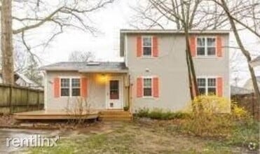 Building Photo - 808 Hutchins Ave