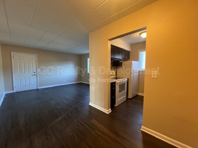 Foto del edificio - 346 Wilson Ave