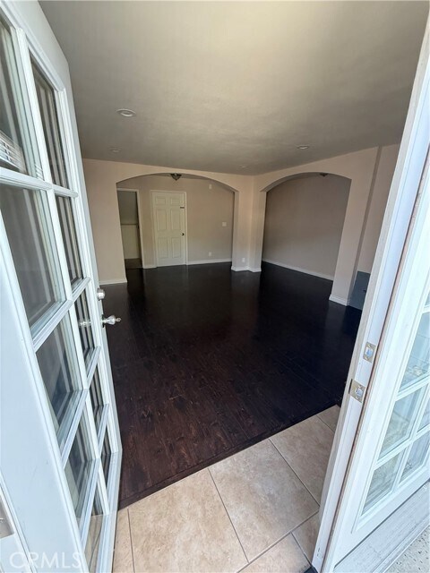 Foto del edificio - 7748 Comstock Ave