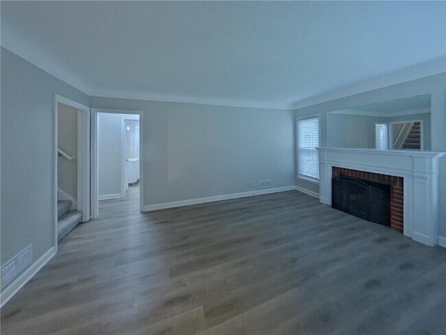 Foto del edificio - 771 Hoyt Ave W