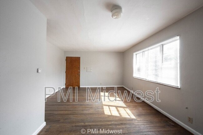 Foto del edificio - 8 N Butler Ave