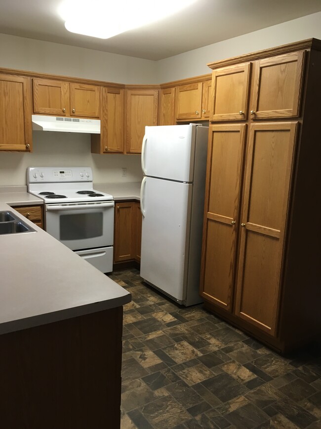Foto del edificio - 302 E 9th St
