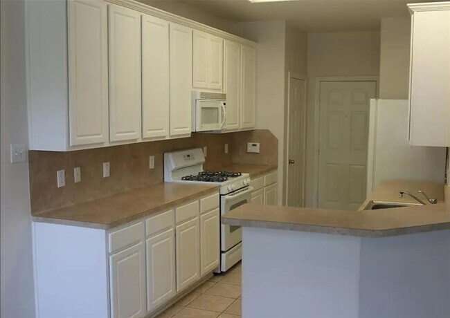 Foto del edificio - 13047 Peppergate Ln