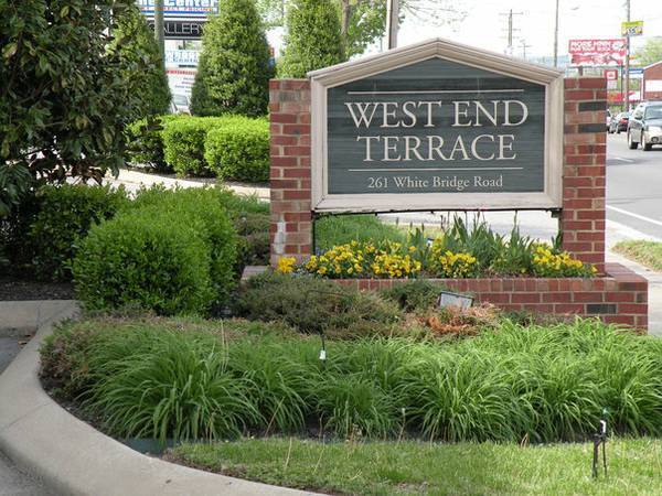 Foto principal - 261 White Bridge Pike