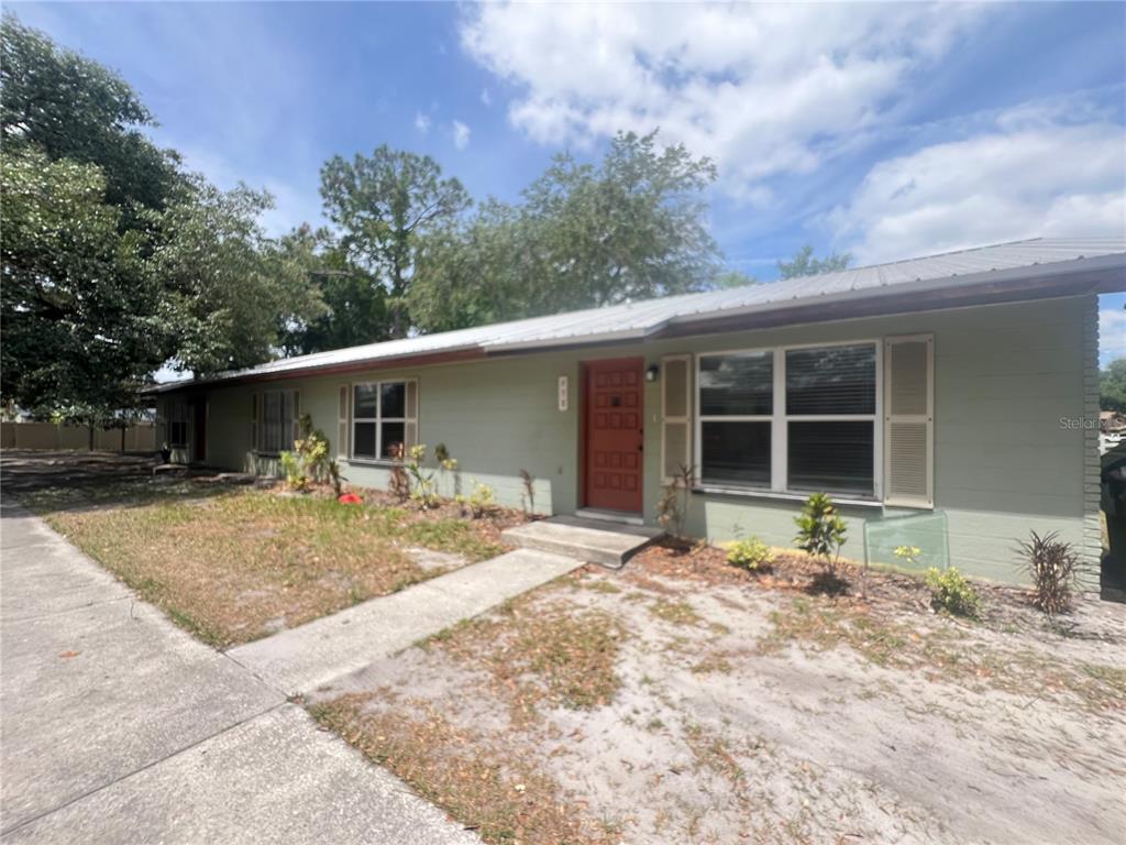 Primary Photo - 908 Castle Way