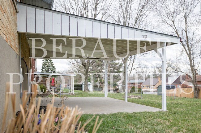 Building Photo - 5555 Childs Ave