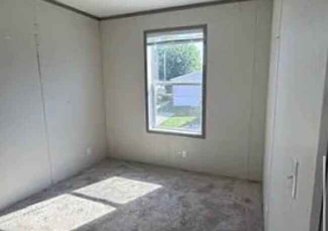 Building Photo - 10771 Dixie Hwy