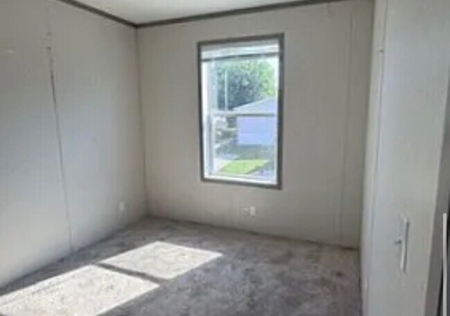 Foto del edificio - 10771 Dixie Hwy