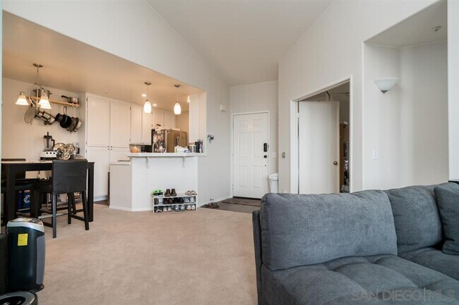 Building Photo - 11135 Affinity Ct