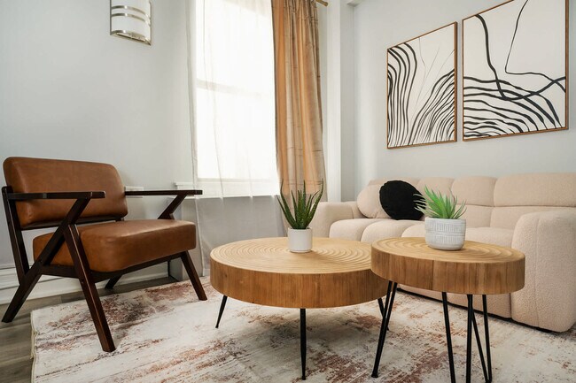 Building Photo - 234 W 73rd St