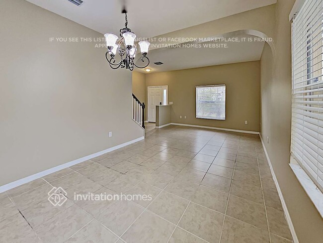 Building Photo - 1807 Sweetspire Dr