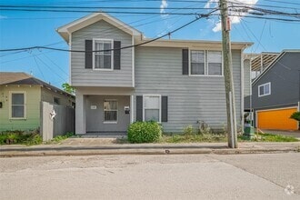 Building Photo - 1101 Saulnier St