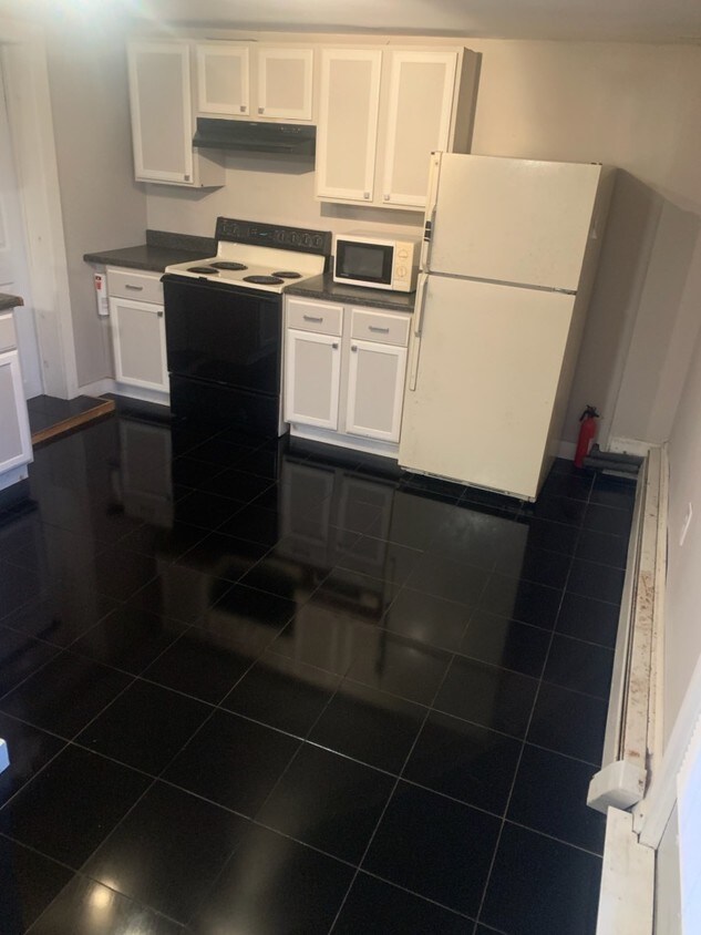 Kitchen - 29 Portland Ave