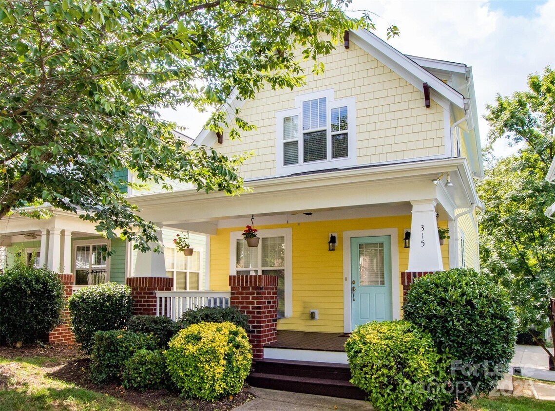Primary Photo - 315 Woodvale Pl