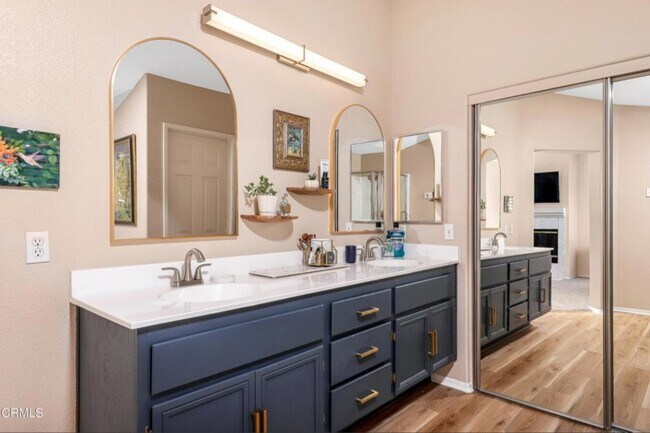 Building Photo - 40454 La Quinta Ct