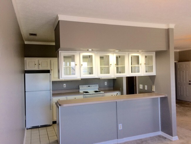 Building Photo - 504 Churchill Crossing