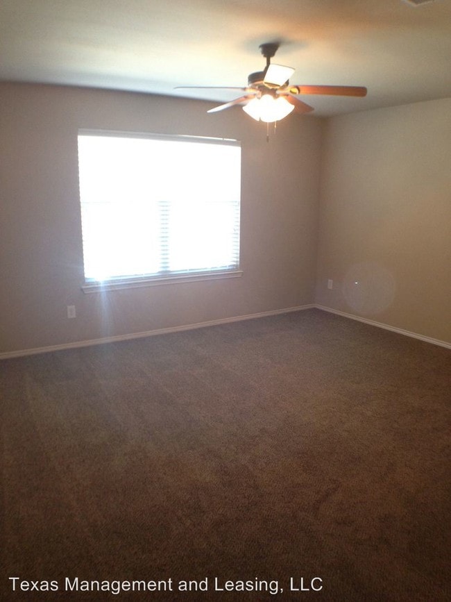 Building Photo - 3 br, 2.5 bath House - 1441 Ravenwood Drive