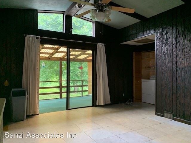 Building Photo - 4 br, 2 bath House - 160 Highland Avenue