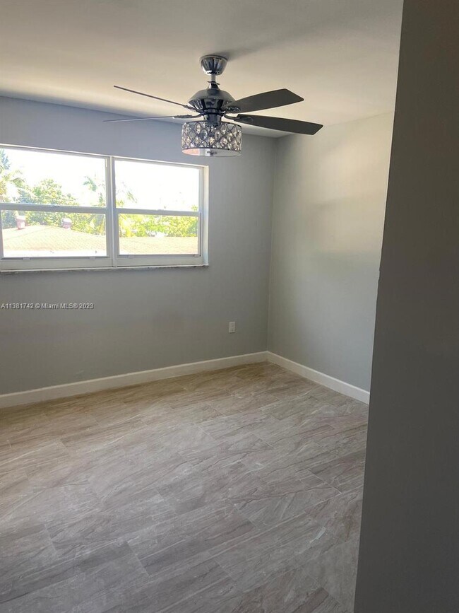 Foto del edificio - 1111 NW 19th Ave