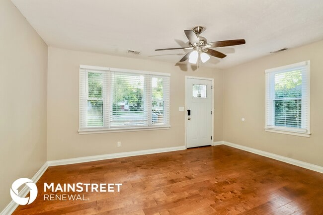 Foto del edificio - 4213 Searcy Ln