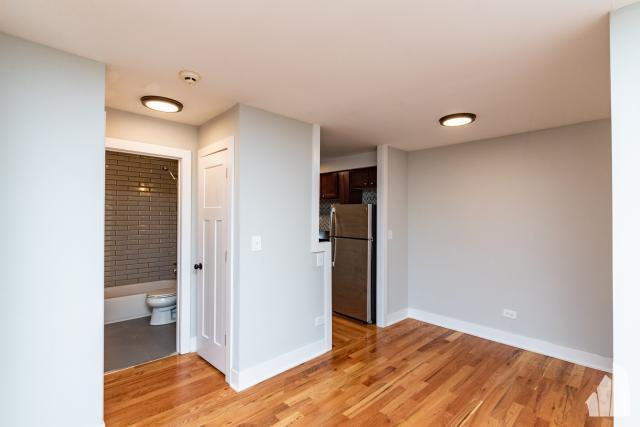 Foto del edificio - 1 bedroom in Highland Park IL 60035