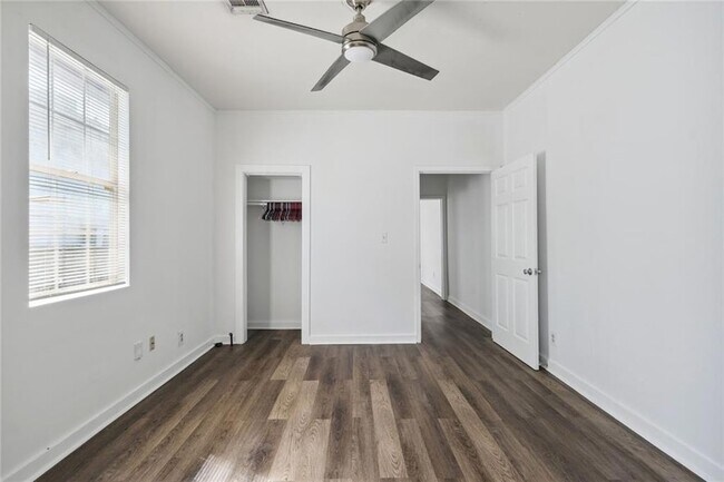 Foto del edificio - 3529 Delachaise St