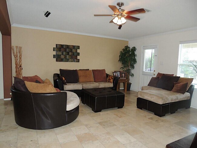 Foto del edificio - 26615 Marble Falls Bend
