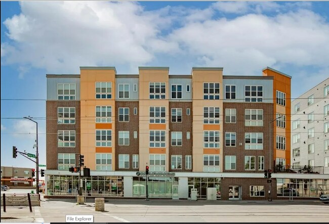 Foto del edificio - 2650 University Ave W