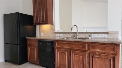 Building Photo - 7414 Fall Creek Bend Ct
