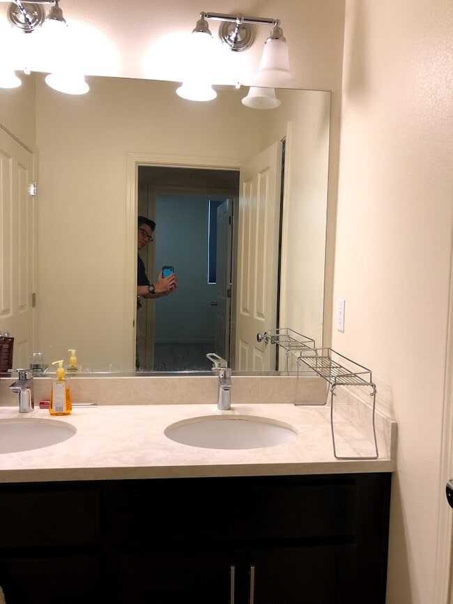 Building Photo - 680 Fernleaf Dr