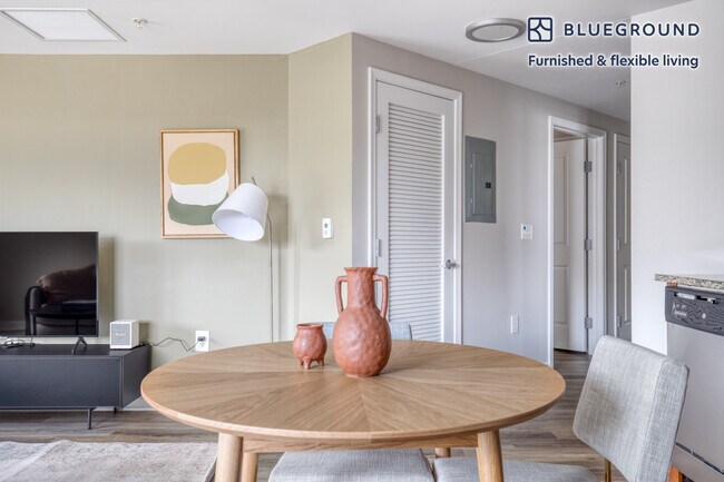 Foto del edificio - 11351 Woodglen Dr