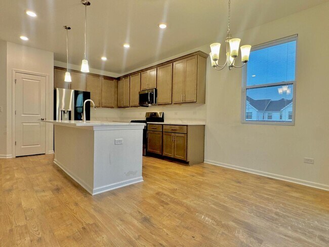 Building Photo - 4397 Chelsea Mnr Cir