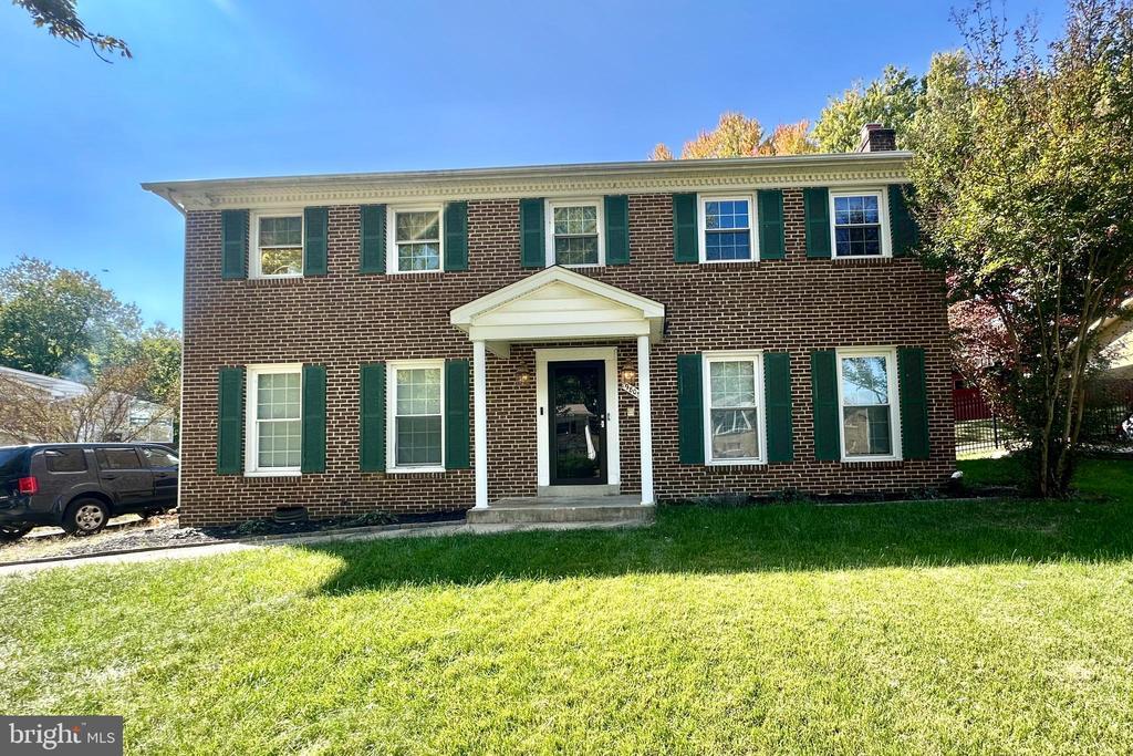 Foto principal - 9805 Binyon Ct