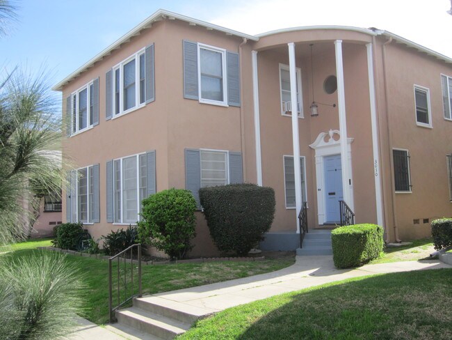 Vista de la calle - 3010 W Martin Luther King Jr Blvd